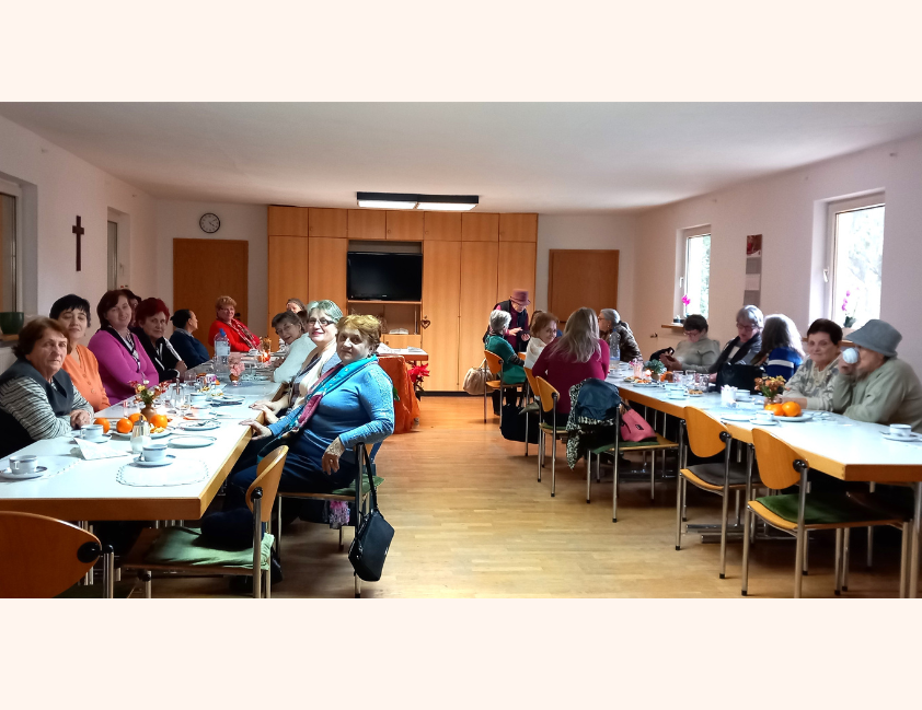 Meeting of women and senior groups: An Oasis of Socialization and Spiritual Recharge